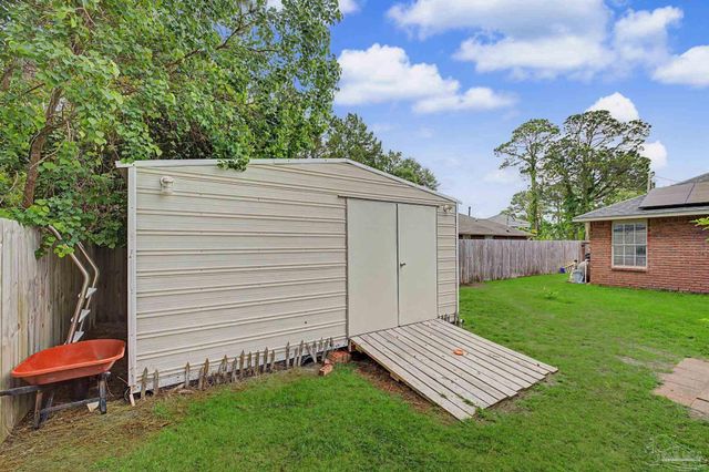 495 Riola Pl, Pensacola, FL 32506