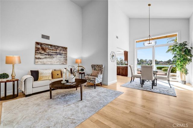 70 Fairlake, Irvine, CA 92614
