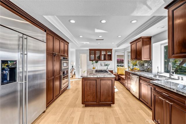 70 Fairlake, Irvine, CA 92614