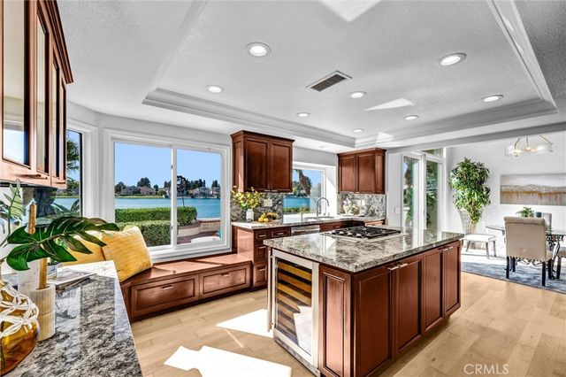 70 Fairlake, Irvine, CA 92614