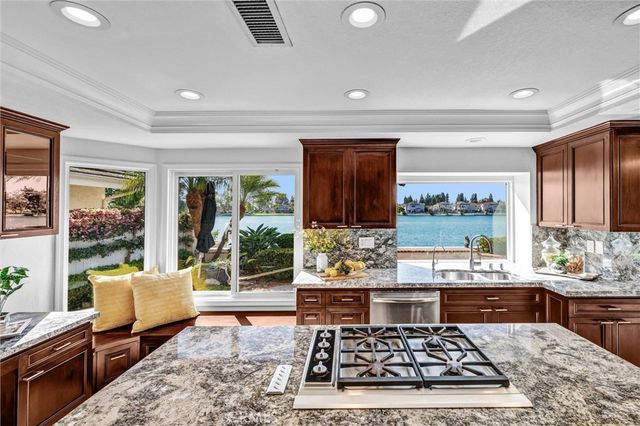 70 Fairlake, Irvine, CA 92614