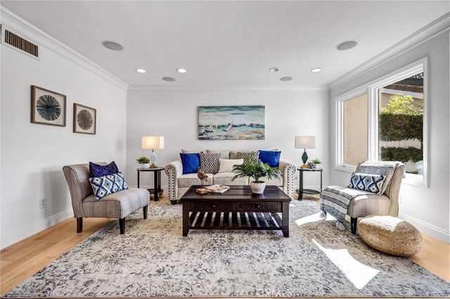 70 Fairlake, Irvine, CA 92614
