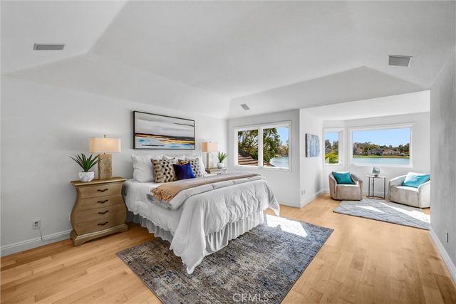 70 Fairlake, Irvine, CA 92614