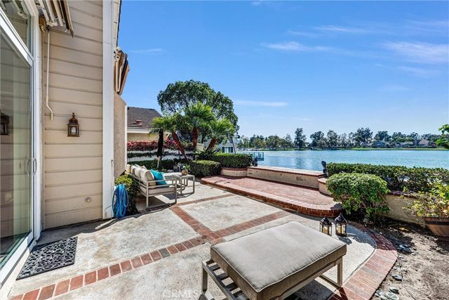 70 Fairlake, Irvine, CA 92614