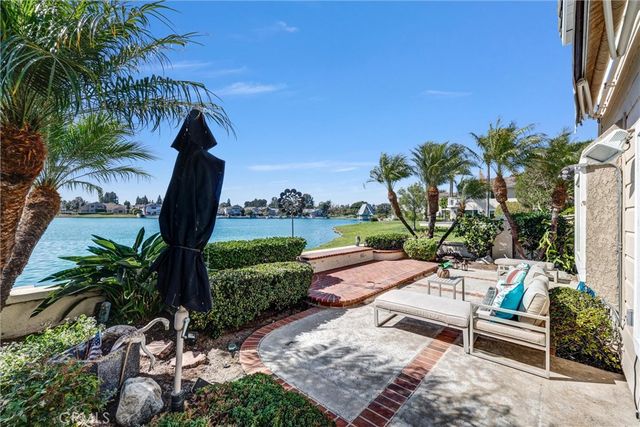 70 Fairlake, Irvine, CA 92614