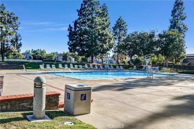 70 Fairlake, Irvine, CA 92614