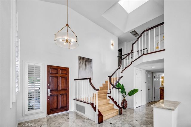 70 Fairlake, Irvine, CA 92614