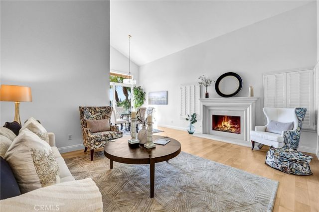 70 Fairlake, Irvine, CA 92614