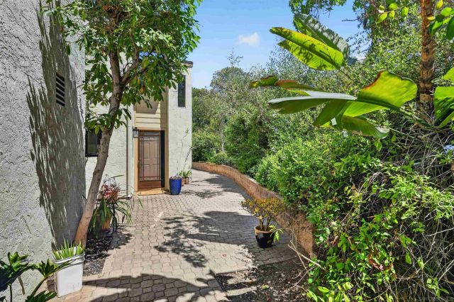 5790 MENORCA DR, Tierra Santa, CA 92124