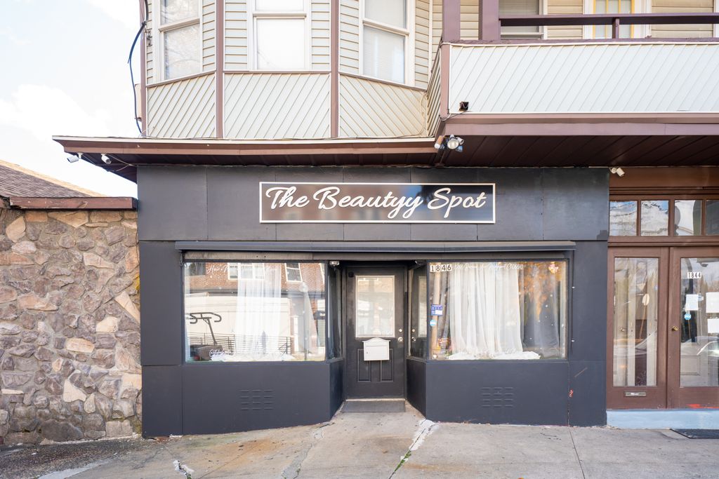 1840 Barnum Avenue, Bridgeport, CT 06610