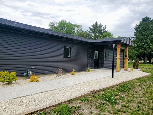 507 N Secor Street, Gilman, IL 60938