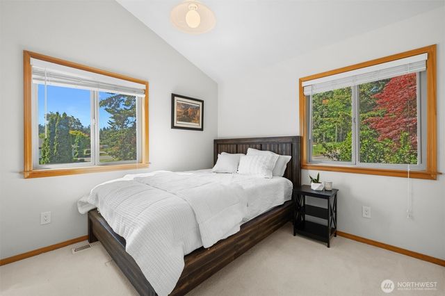 1489 Crestview Drive, Camano Island, WA 98282