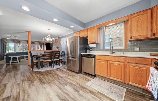 5304 S New England Avenue, Chicago, IL 60638