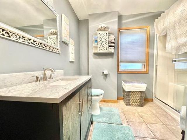 5304 S New England Avenue, Chicago, IL 60638