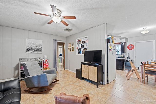 206 E Davis Street, Harlingen, TX 78550