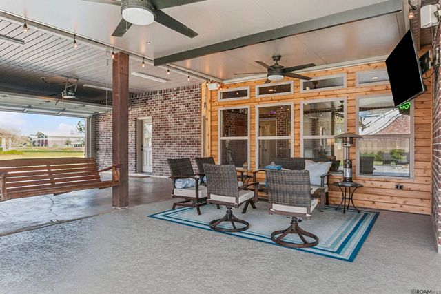 44388 Stringer Bridge Rd, St Amant, LA 70774