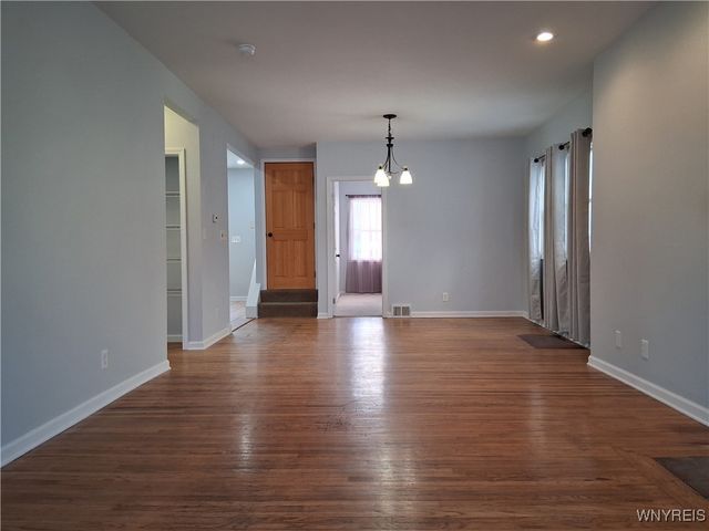 58 Grandview Avenue, Tonawanda, NY 14223