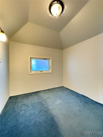 58 Grandview Avenue, Tonawanda, NY 14223