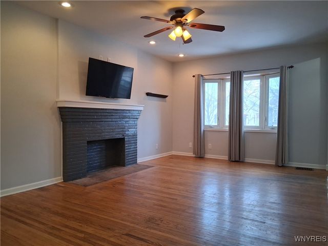 58 Grandview Avenue, Tonawanda, NY 14223