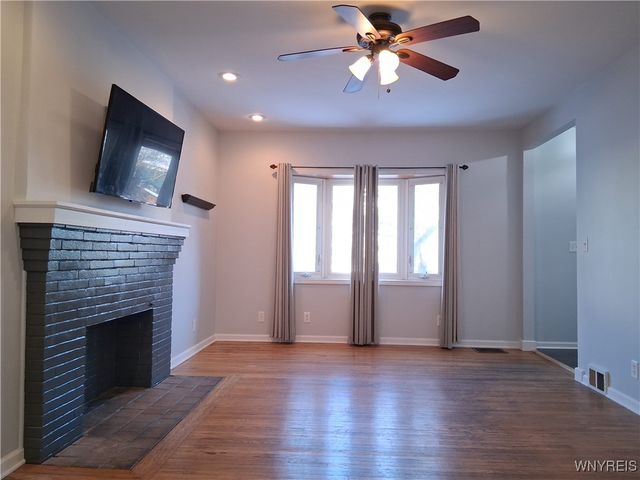 58 Grandview Avenue, Tonawanda, NY 14223