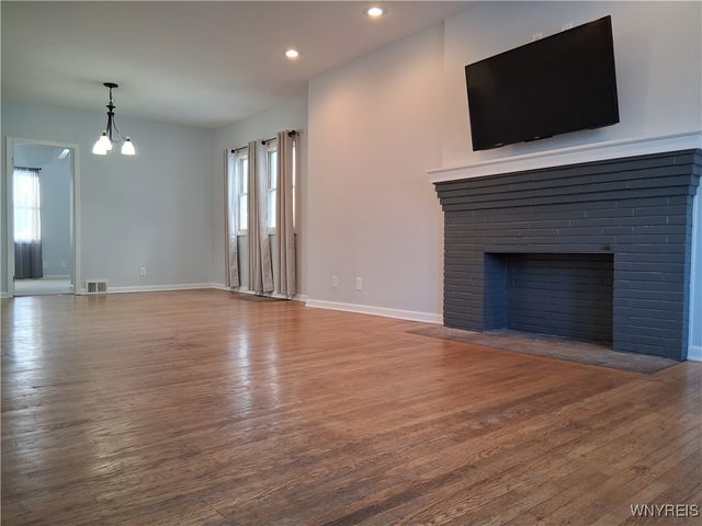 58 Grandview Avenue, Tonawanda, NY 14223