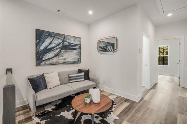 3165 Dogwood Drive 106, Hapeville, GA 30354