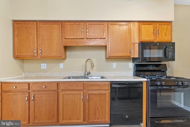 54 E PENN ST, Carlisle, PA 17013