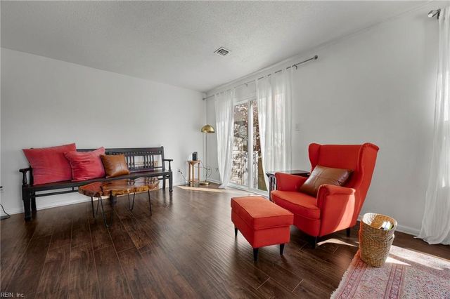 424 9th ST, Virginia Beach, VA 23451