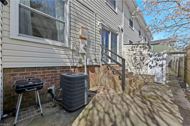 424 9th ST, Virginia Beach, VA 23451