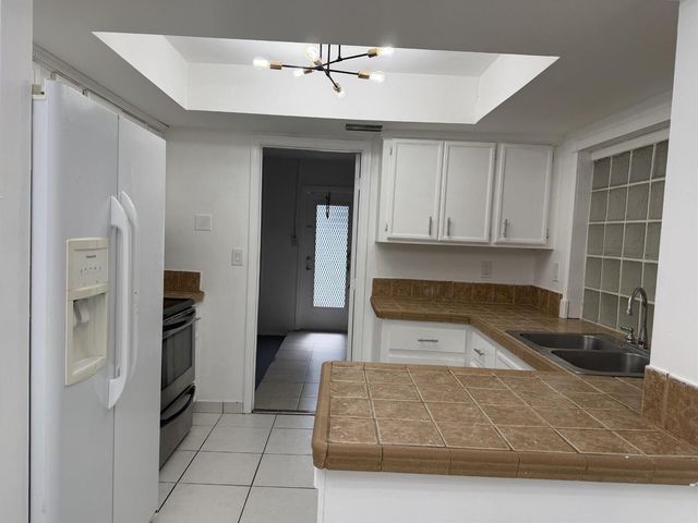 7315 NW 57th Place, Tamarac, FL 33321