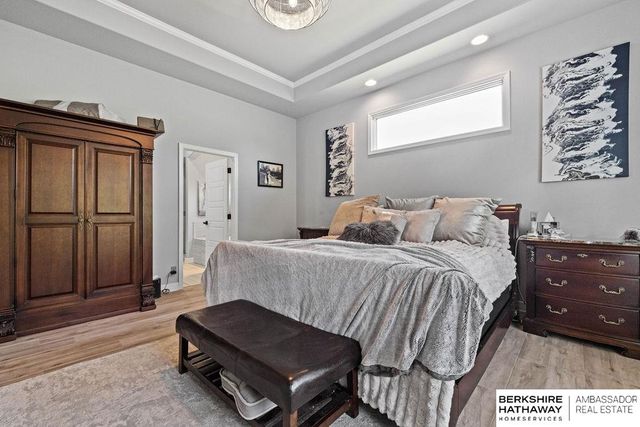 5507 S 208 Circle, Elkhorn, NE 68022