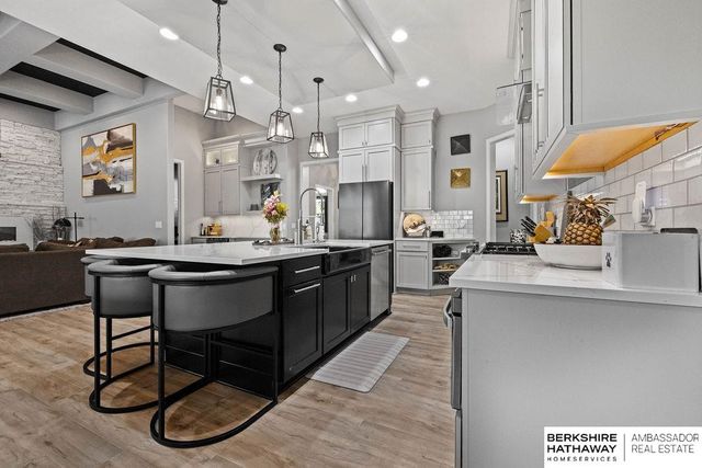 5507 S 208 Circle, Elkhorn, NE 68022