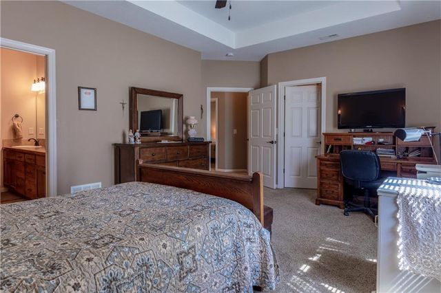 716 Coving Court, Lawrence, KS 66049