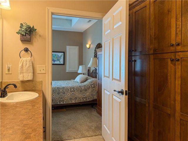716 Coving Court, Lawrence, KS 66049