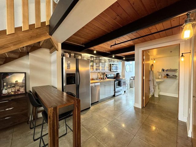 3059 N Weil STREET #106, Milwaukee, WI 53212