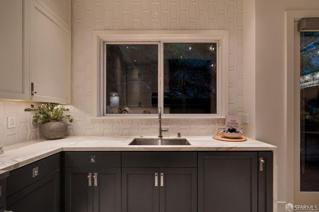 4532 17th Street, San Francisco, CA 94114
