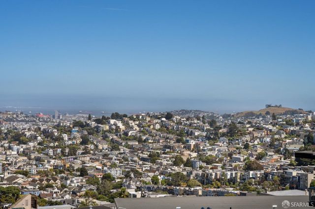 4532 17th Street, San Francisco, CA 94114