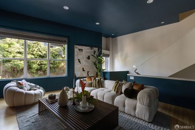 4532 17th Street, San Francisco, CA 94114