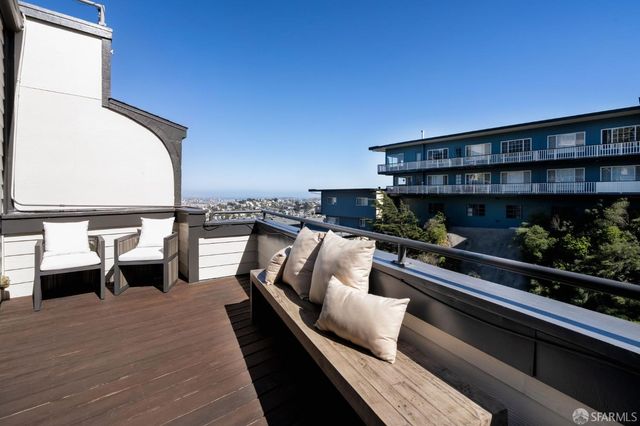 4532 17th Street, San Francisco, CA 94114