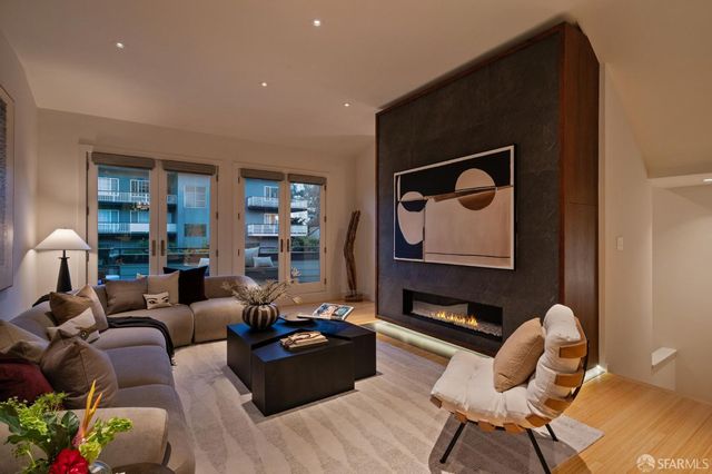 4532 17th Street, San Francisco, CA 94114