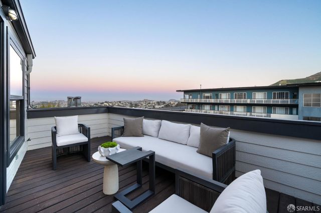 4532 17th Street, San Francisco, CA 94114