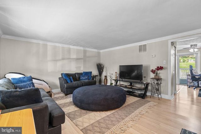60 TRIPLE CROWN CT, Baltimore, MD 21244