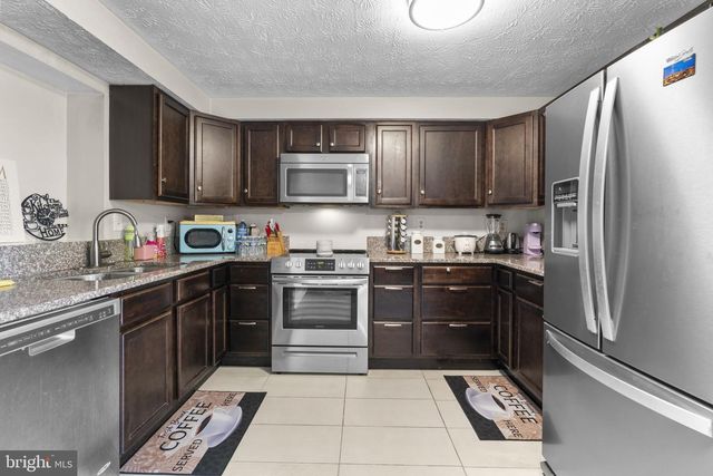 60 TRIPLE CROWN CT, Baltimore, MD 21244
