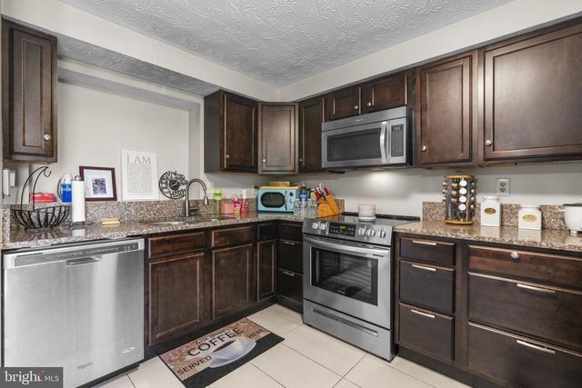 60 TRIPLE CROWN CT, Baltimore, MD 21244
