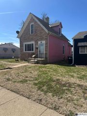 3528 N 29 Street, Omaha, NE 68111