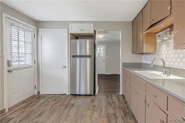 7811 Porter Road, Niagara, NY 14304