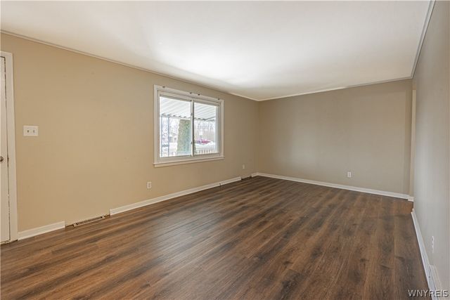 7811 Porter Road, Niagara, NY 14304