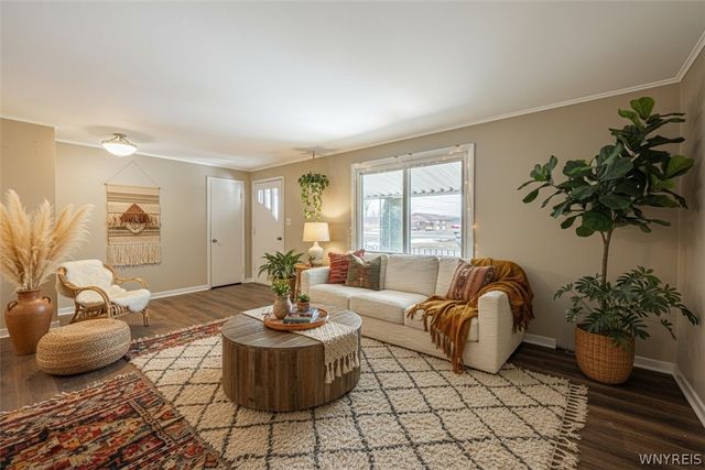 7811 Porter Road, Niagara, NY 14304