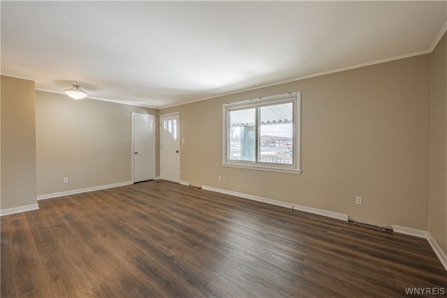 7811 Porter Road, Niagara, NY 14304