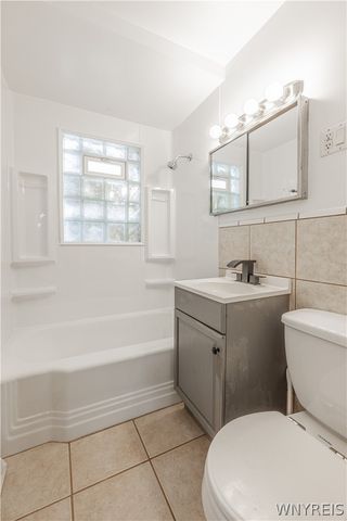 7811 Porter Road, Niagara, NY 14304